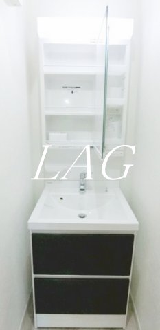 洗面設備　独立洗面台です。