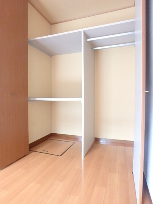 収納　図面と現状に相違がある場合には現状を優先