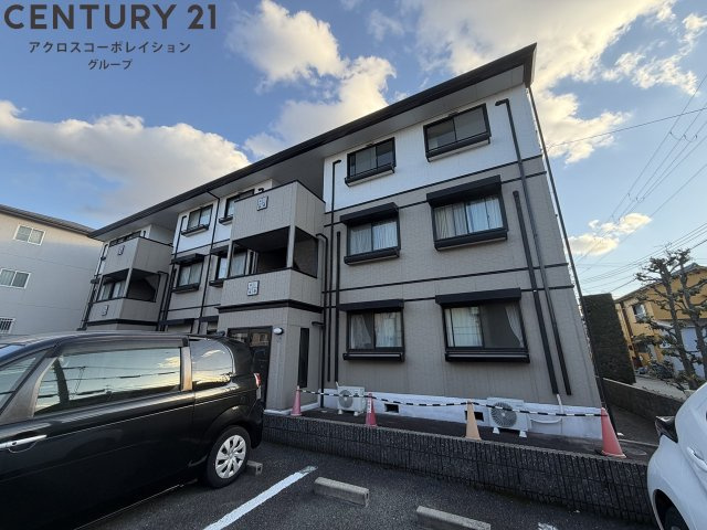 建物外観　敷地内駐車場あり！