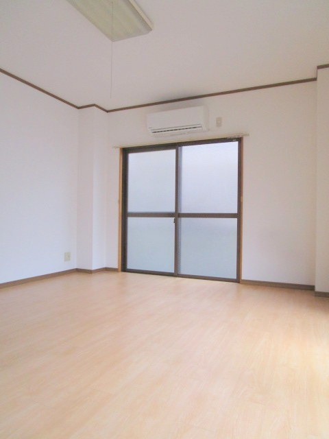 居室・リビング　★洋室１０帖★