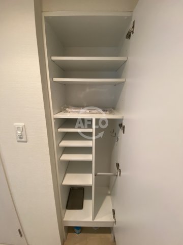 収納　エスリード難波グレイス　シューズボックス
