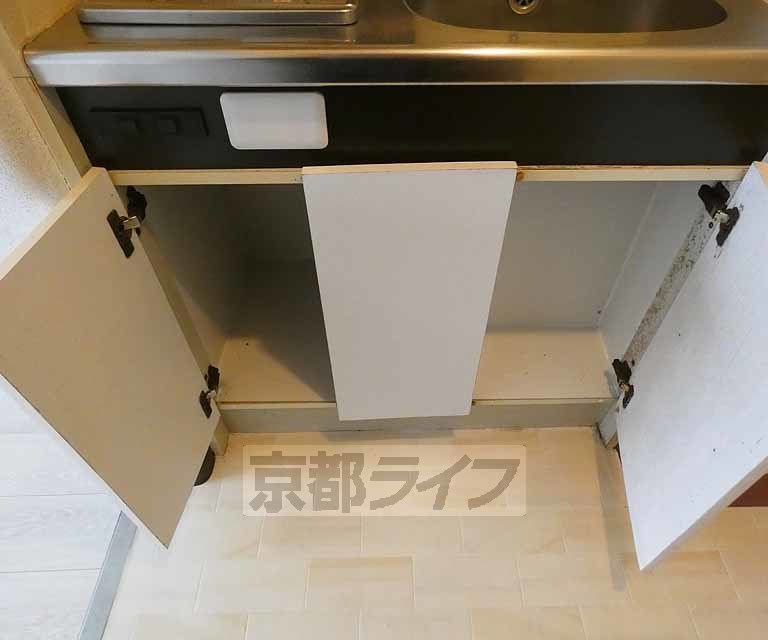 収納　キッチン下収納です。