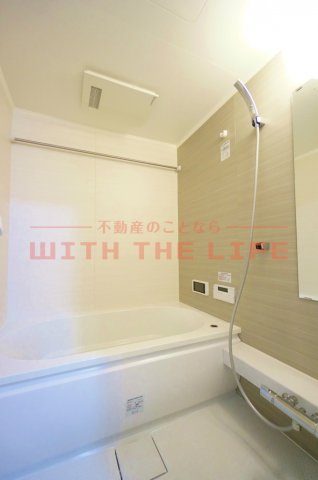 バス・シャワールーム　落ち着いた空間のお風呂です