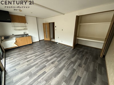 居室・リビング　リビングに収納もありファミリーさんにもおすすめ