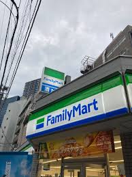 コンビニ　ファミリーマート 中野桃園店（コンビニ）まで64m