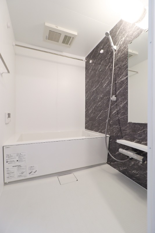 バス・シャワールーム　図面と現状に相違がある場合には現状を優先