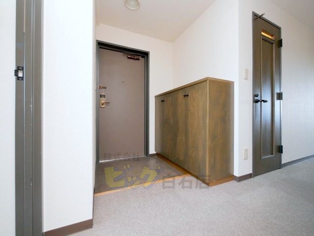 玄関　広々とした玄関です♪