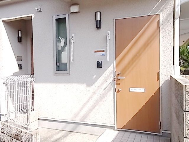 エントランス　★安心のWロックディンプルキー・TVドアホン完備★