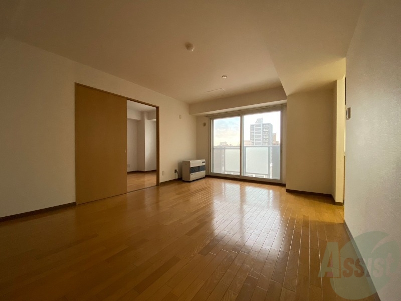 居室・リビング　広くてキレイなお部屋が広がっていて、充実した生活が送れそう。