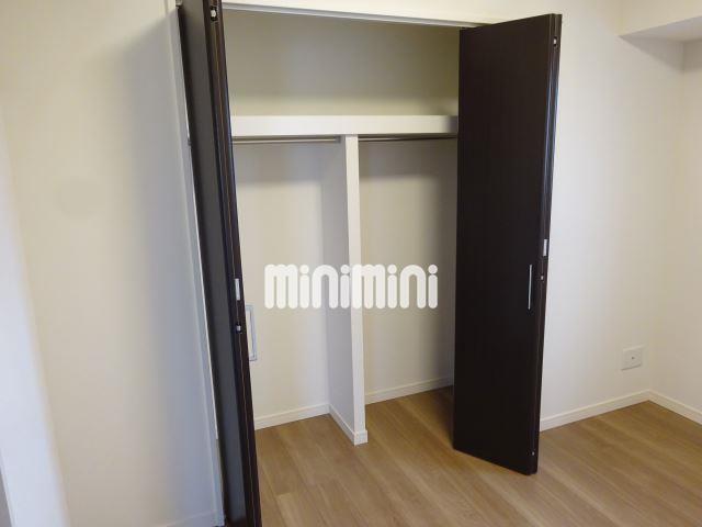 収納　各部屋に収納があります。