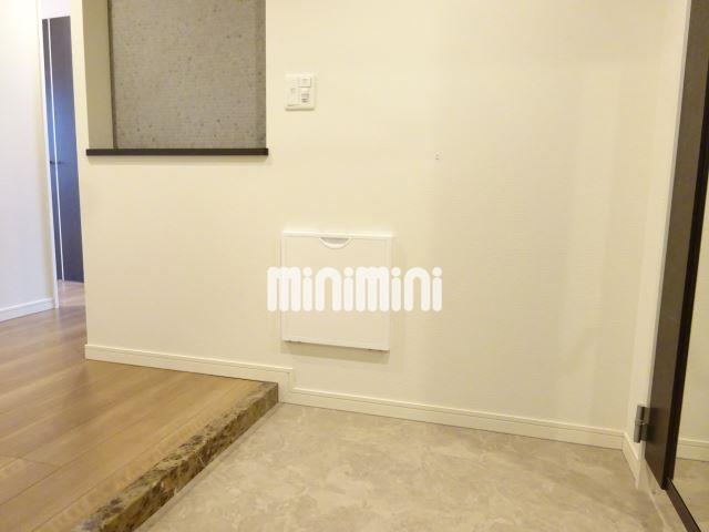 玄関　来客があってもスペースたくさんあります！