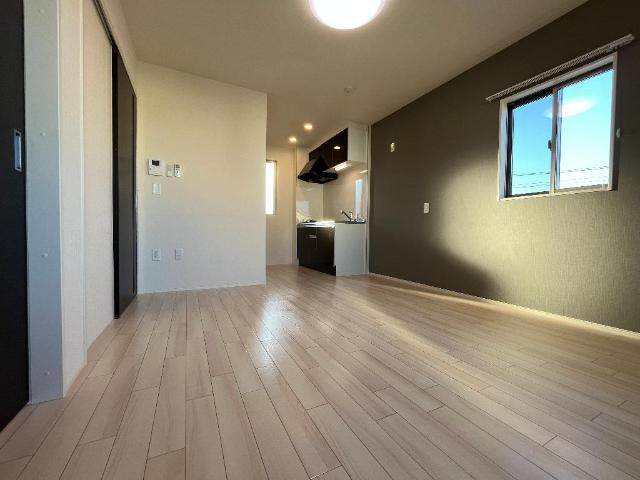 居室・リビング　室内