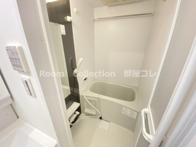 バス・シャワールーム　※同物件他部屋写真 反転、色違いの場合有 現況優先