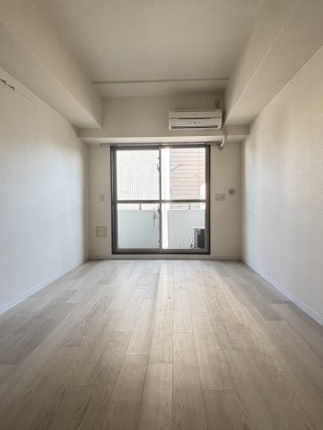 居室・リビング　※他号室同タイプ写真※現況有姿となります。