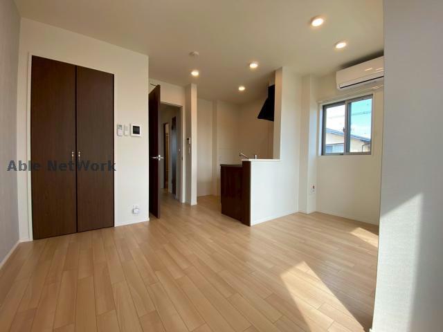 居室・リビング　※同型反転