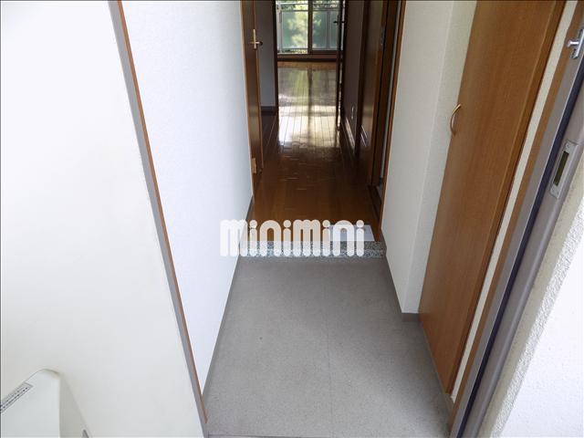 玄関　別号室の写真となります