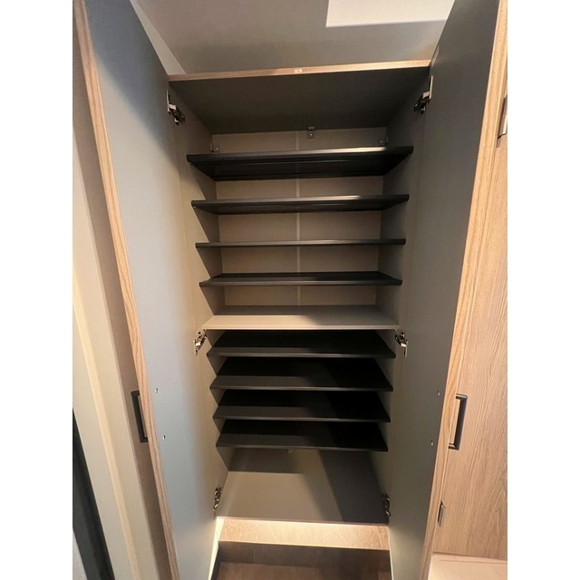 玄関　シューズボックス