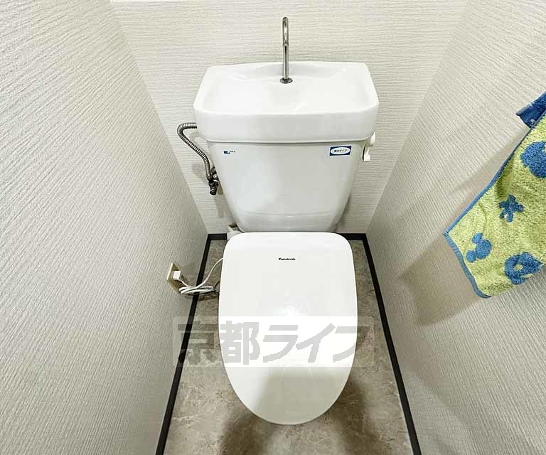 その他　建物に隣接している道路