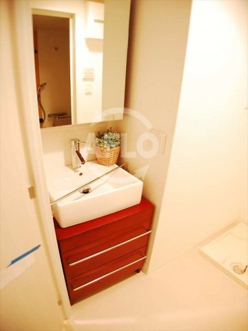 洗面設備　セレニテ本町グランデ　洗面脱衣所