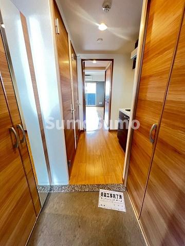 玄関　収納もある玄関です