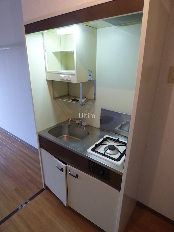 キッチン　別部屋のお写真です。ご参考までに！