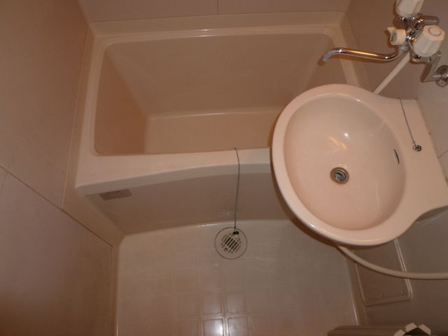 バス・シャワールーム　別号室参照