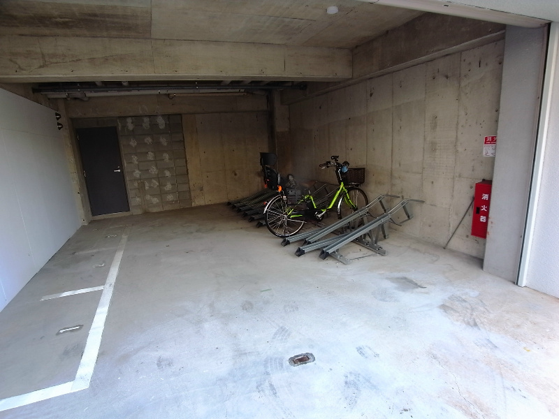 駐車場　駐輪場