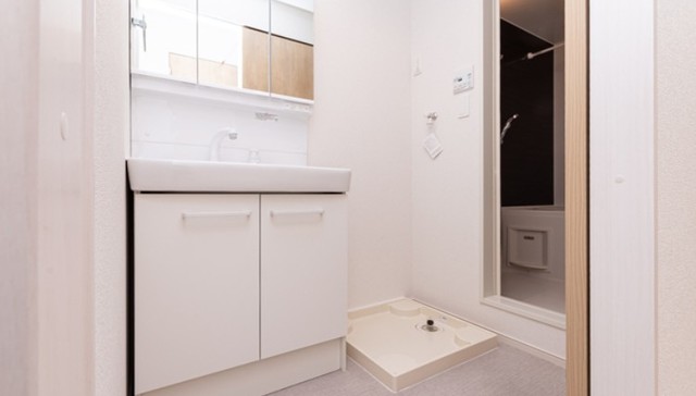 洗面設備　同仕様