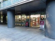 コンビニ　ナチュラルローソン NL千代田三番町店（コンビニ）まで445m