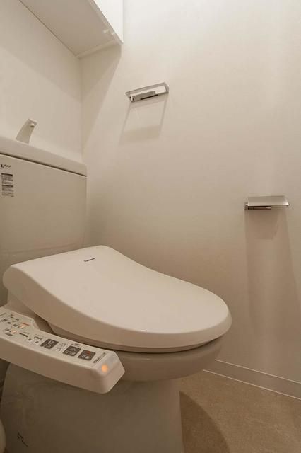 トイレ　落ち着いたトイレです