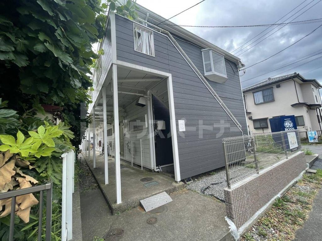 エントランス　庭