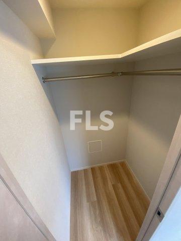 収納　納戸ウオークインクローゼット