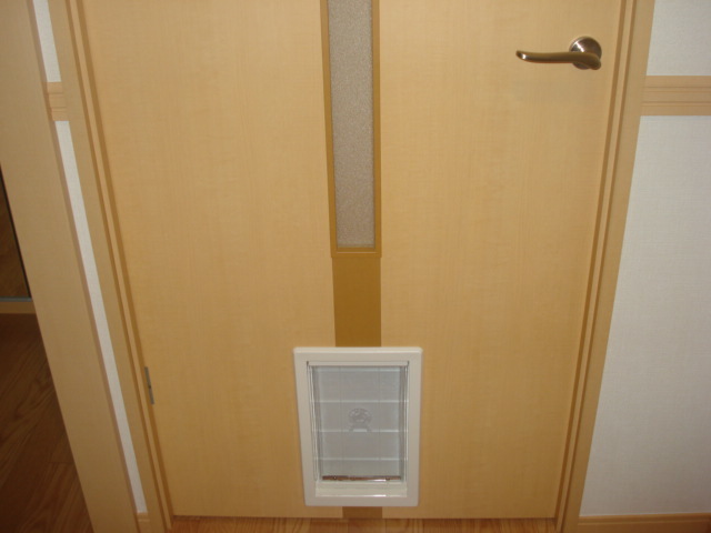 その他　ペットくぐり戸