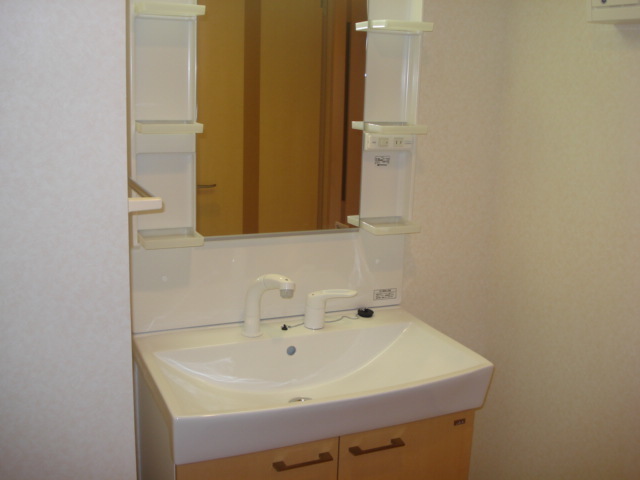 洗面設備　洗髪洗面化粧台