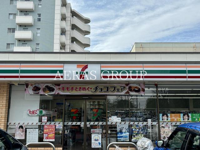 コンビニ　セブン-イレブン 三郷早稲田４丁目店（コンビニ）まで488m