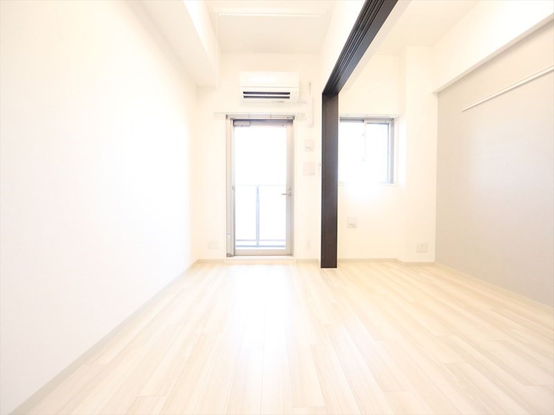 バルコニー　ＤＫ6.4帖　洋室3帖　エアコン完備　バルコニー