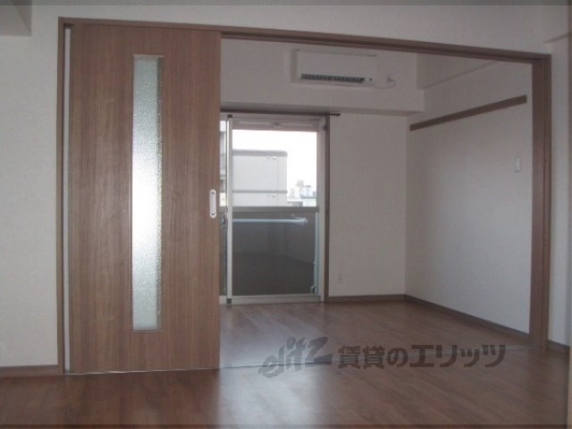 居室・リビング　洋室