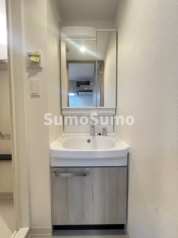 洗面設備　広い洗面スペース