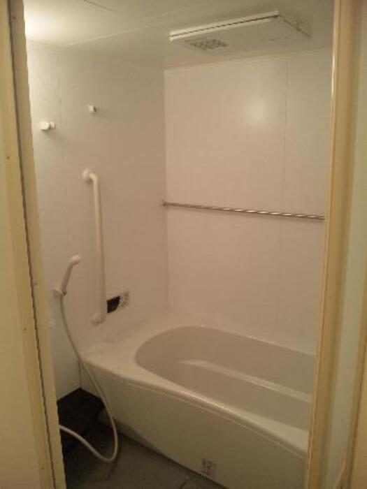 バス・シャワールーム　フラット・オブラダ 浴室(105)