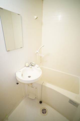 バス・シャワールーム　同型イメージ