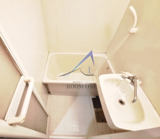 バス・シャワールーム　お風呂です。