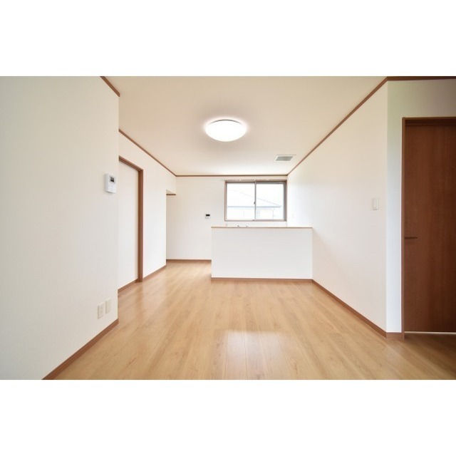 居室・リビング　ゆったり過ごせるリビングです※別号室のお写真になります。