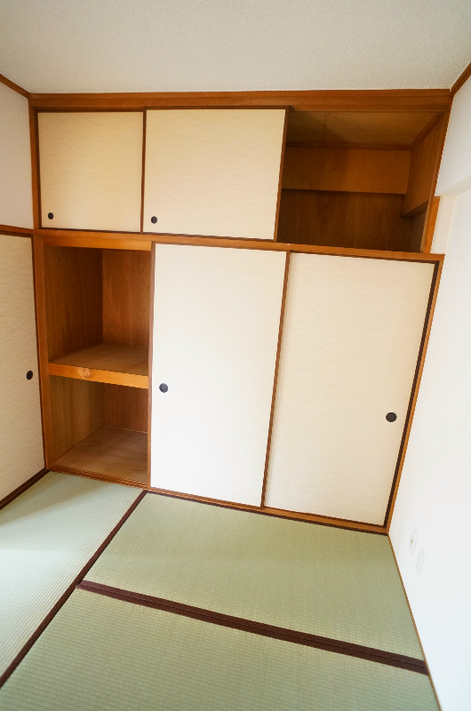 収納　天袋付の押入で収納力UP！！（和室4.5帖）
