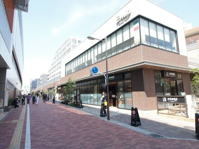 ショッピングセンター　エミオ石神井公園（ショッピングセンター）まで1158m