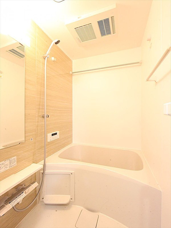 バス・シャワールーム　バスルーム