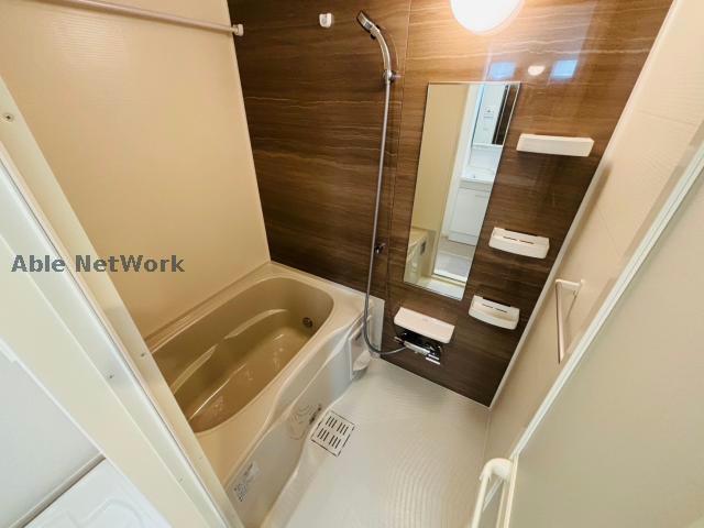 バス・シャワールーム　同型類似のものです。