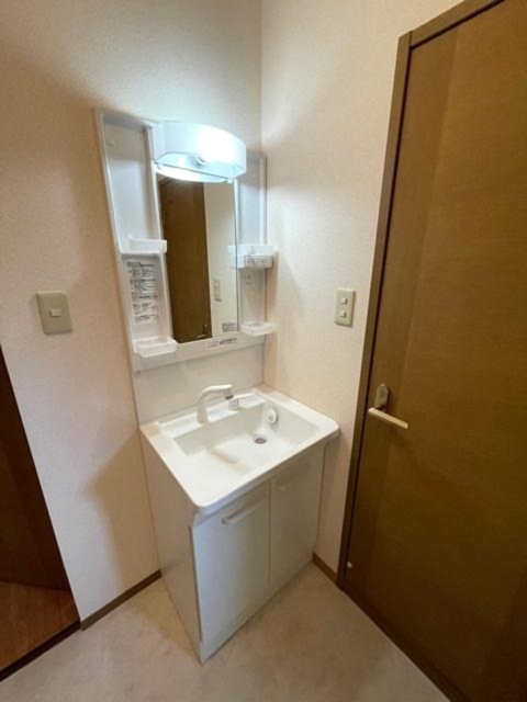 洗面設備　洗髪洗面化粧台