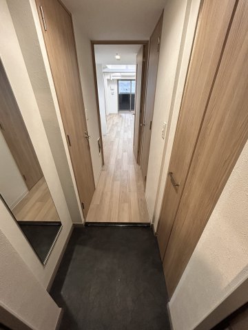 玄関　別タイプイメージ写真