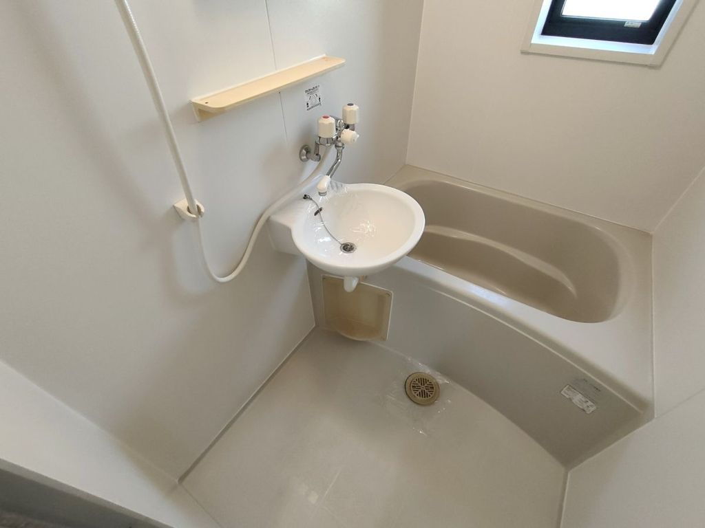 バス・シャワールーム　バス