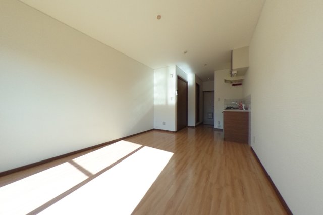 居室・リビング　2022年8月撮影※現況を優先いたします。